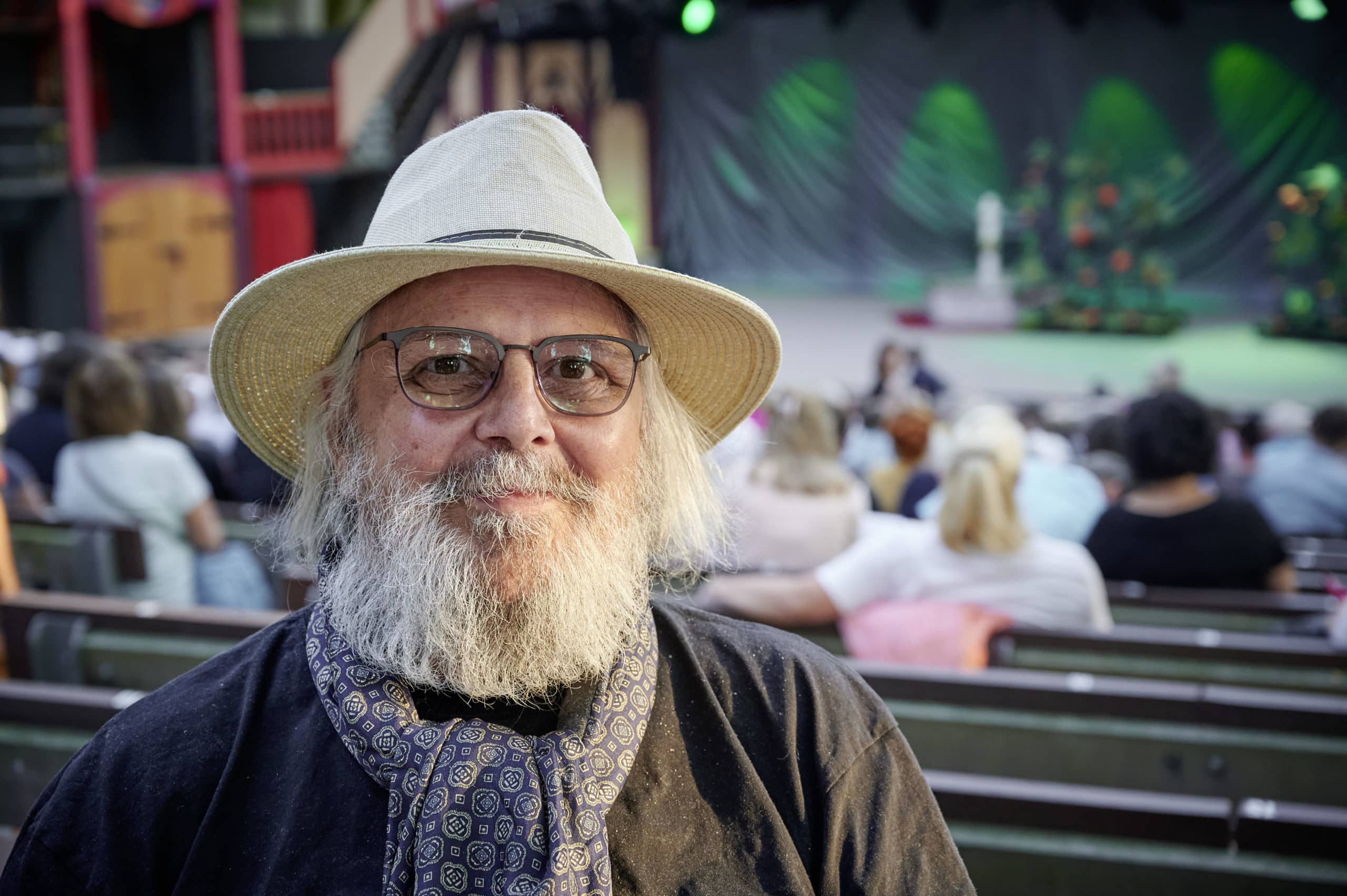 Wolfgang Bordel besuchte nach Krankheit Vineta-Festspiele Bislang über 10 000 Zuschauer auf der Ostseebühne 1